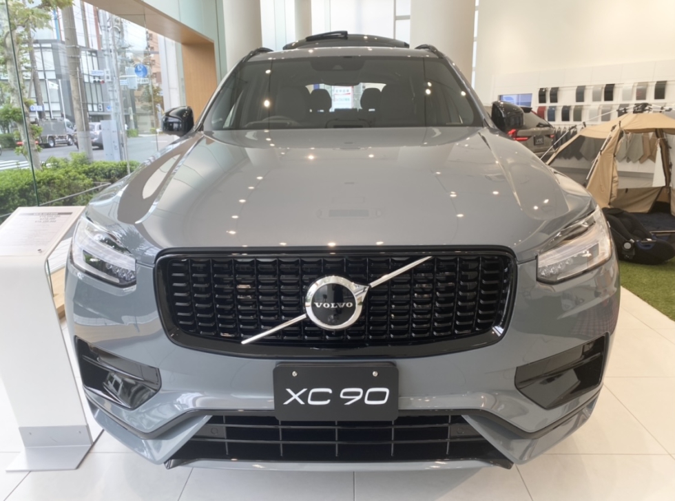 展示車紹介-XC90 B6 AWD R-Design | ボルボ・カー 練馬